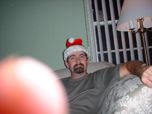 getting ready for x-mas- is that daddy's toe or alsatia's finger.jpg 23.2K